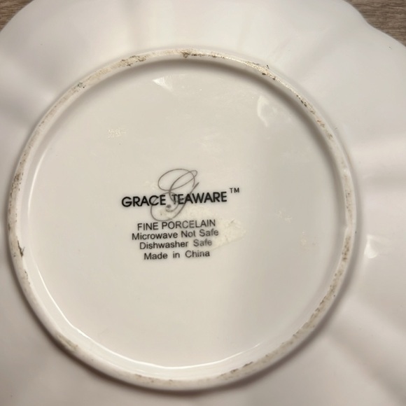 Porcelain Grace Teaware Floral Dish - Picture 3 of 5